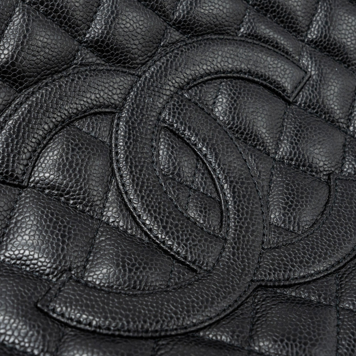 CHANEL GRAND SHOPPING TOTE CAVIAR BLACK GHW