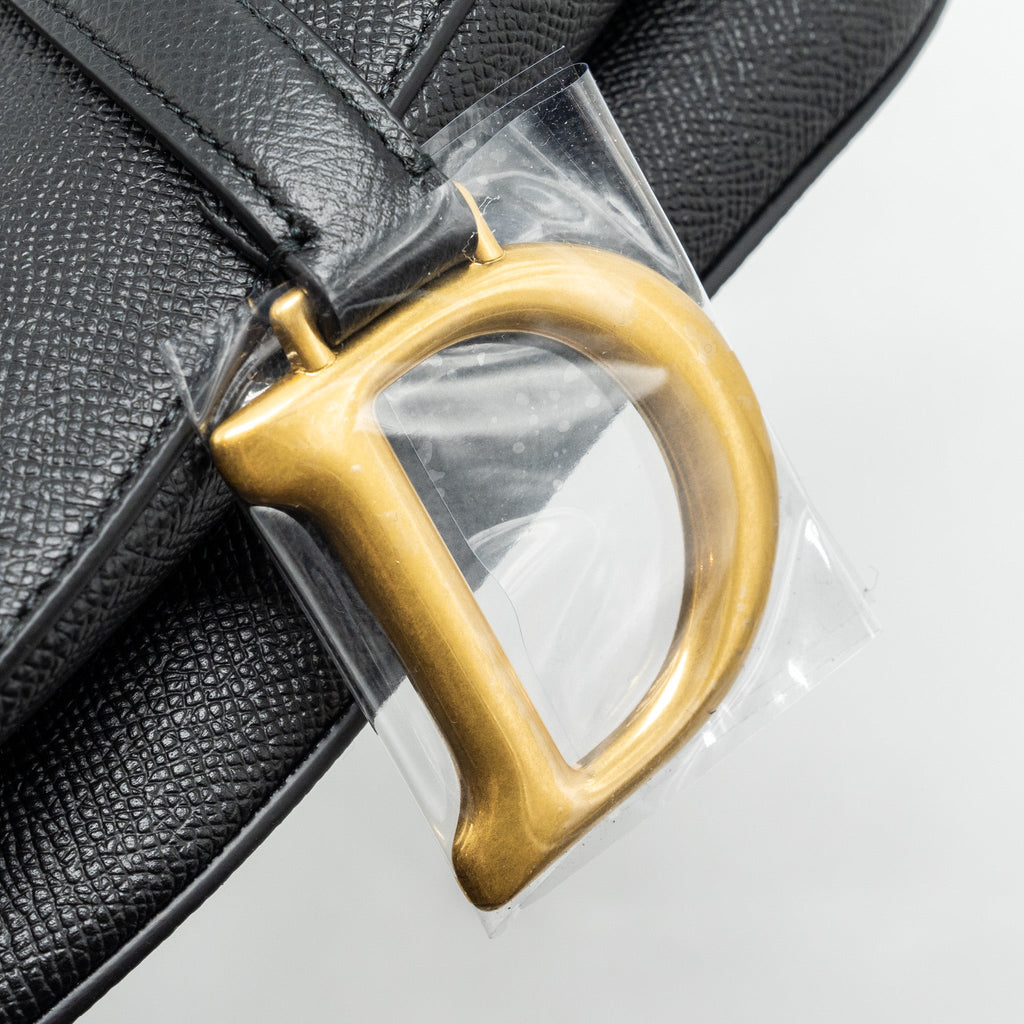 DIOR MEDIUM SADDLE BAG WITH STRAP CALFSKIN BLACK GHW