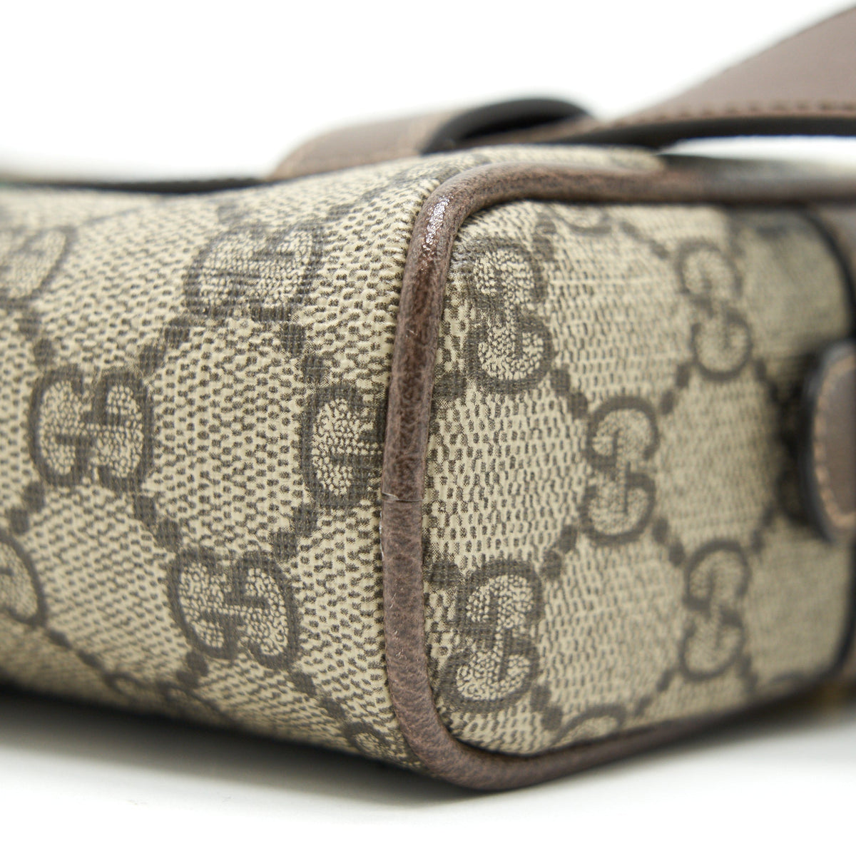 GUCCI OPHIDIA GG SUPREME SMALL BELT BAG SIZE85