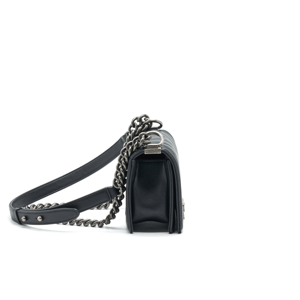 CHANEL SMALL CHEVRON LEBOY BAG CALFSKIN BLACK WITH SHW