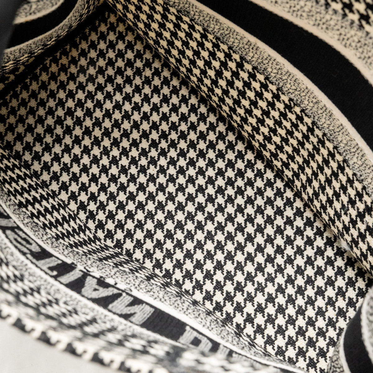 Dior Medium Houndstooth Embroidery Book Tote Canvas Black / White