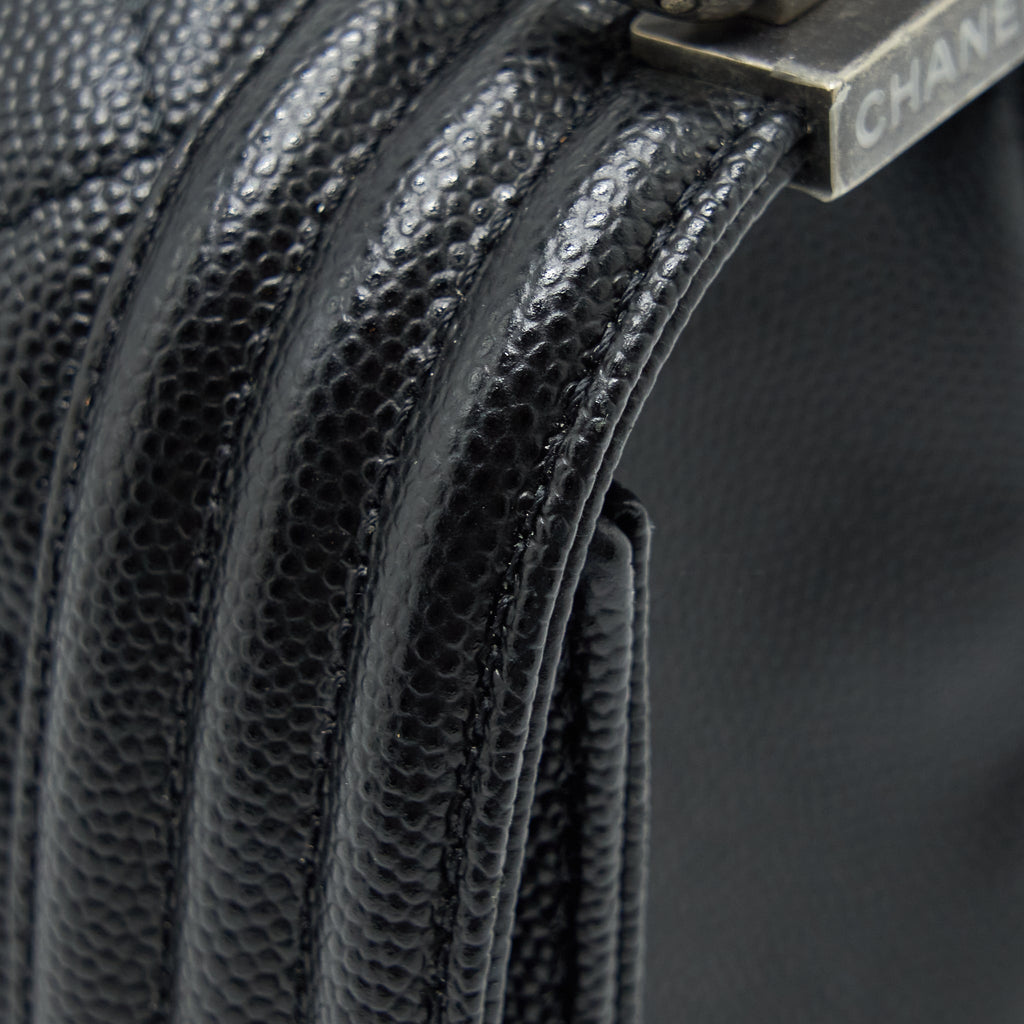 CHANEL MEDIUM BOY BAG CAVIAR BLACK WITH RUTHENIUM SLIVER HARDWARE