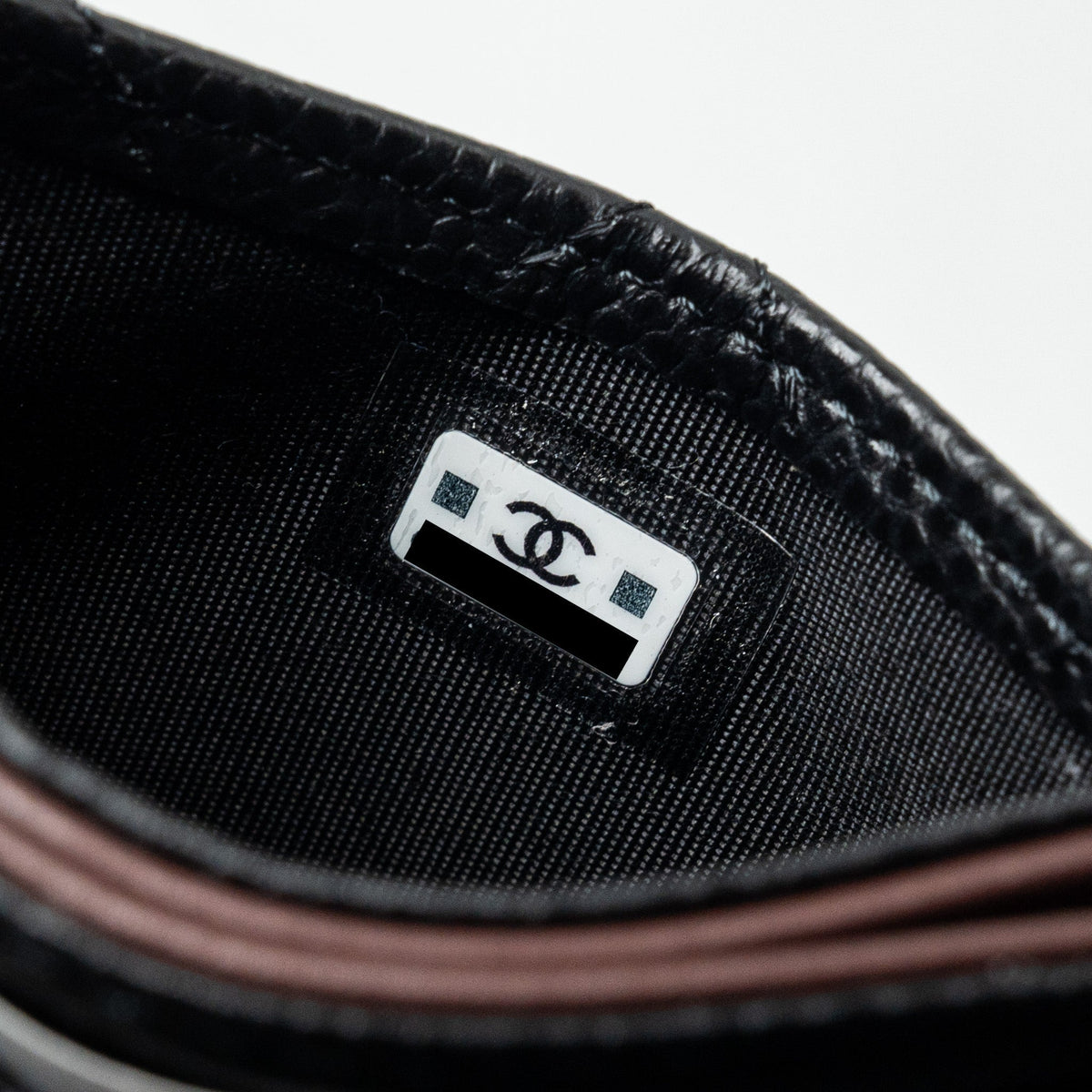 CHANEL CLASSIC CARD HOLDER CAVIAR BLACK GHW (MICROCHIP)