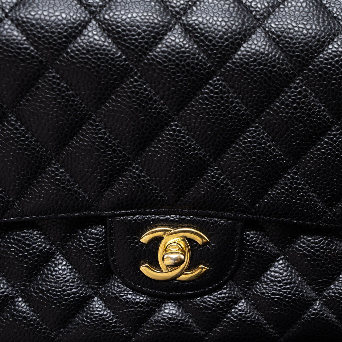 CHANEL MEDIUM CLASSIC DOUBLE FLAP BAG CAVIAR BLACK GHW
