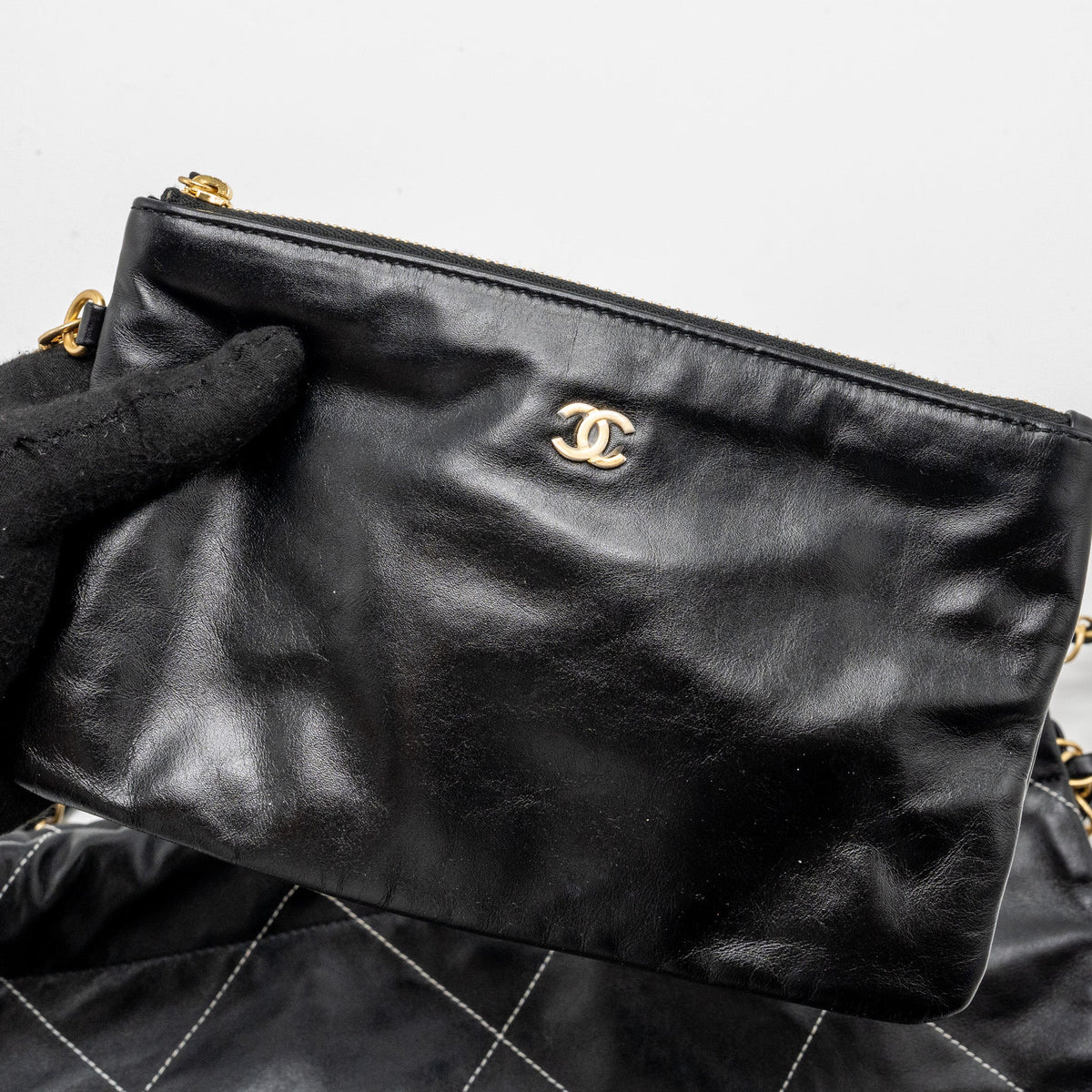 CHANEL SMALL 22 BAG CALFSKIN WITH WHITE STITCHING BLACK GHW (MICROCHIP)