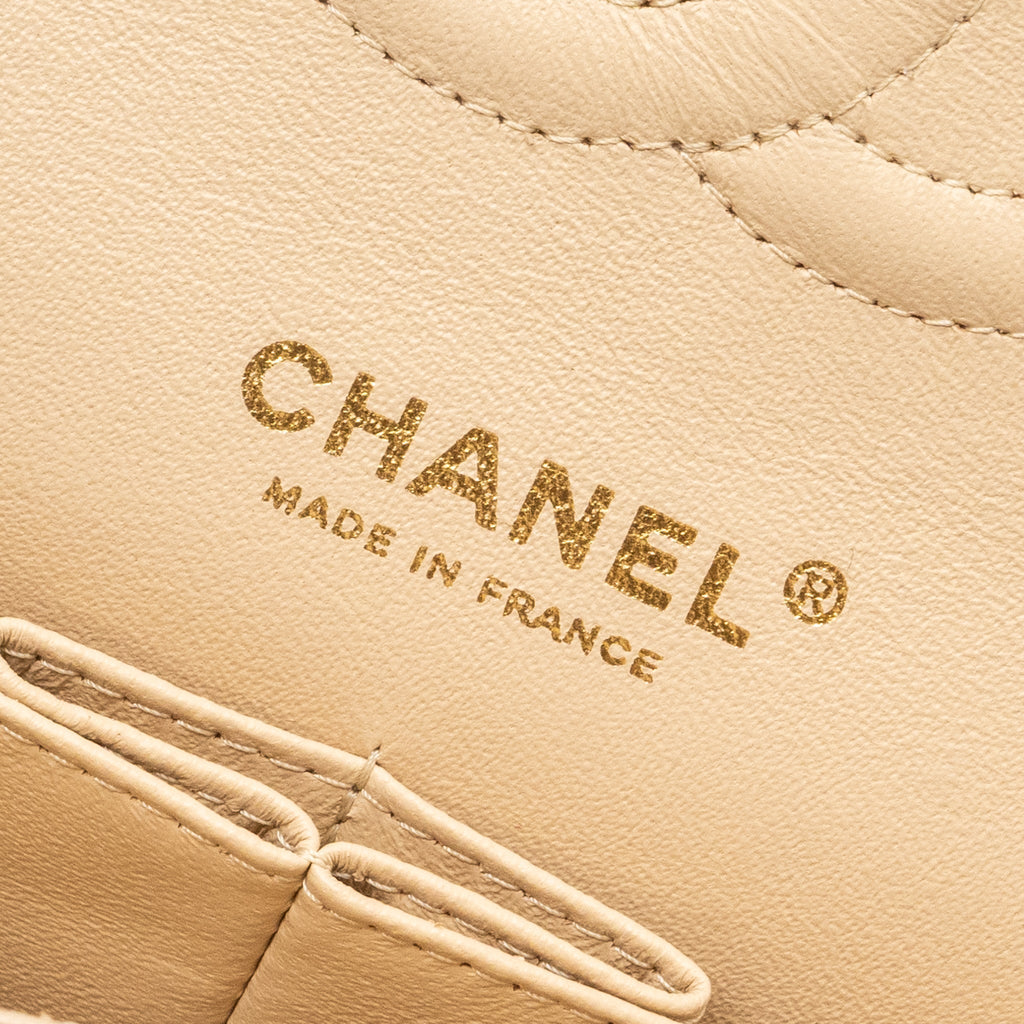 CHANEL MEDIUM CLASSIC DOUBLE FLAP BAG CAVIAR BEIGE GHW