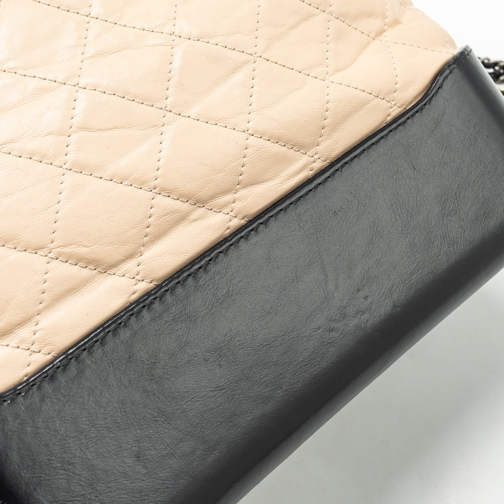 CHANEL GABRIELLE HOBO BAG CALFSKIN BEIGE MULTICOLOUR HARDWARE