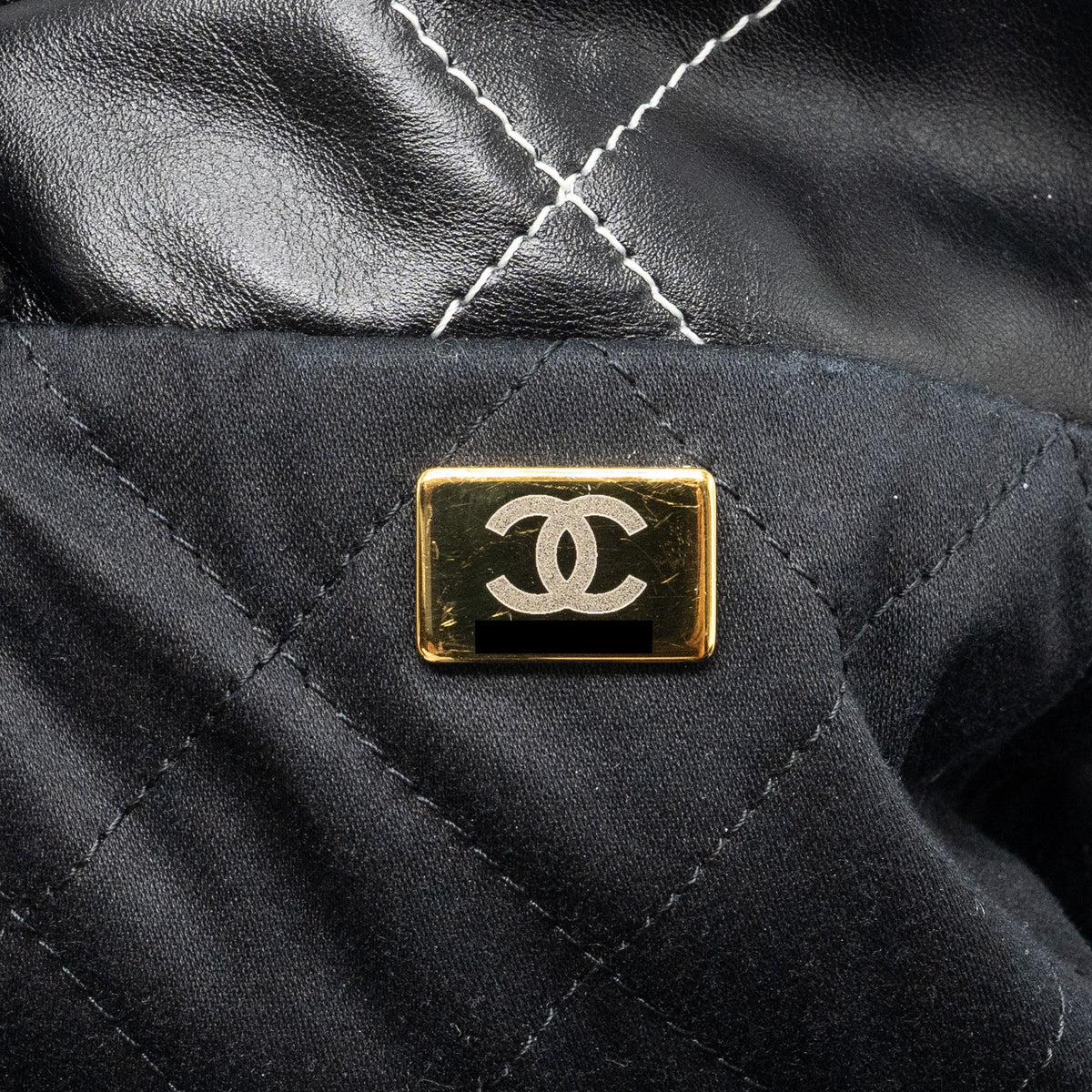 CHANEL MEDIUM 22 BAG SHINY CALFSKIN BLACK WITH WHITE STITCHING GOLD LETTER GHW (MICROCHIP)