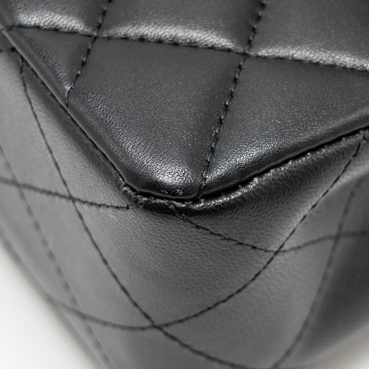 CHANEL SMALL CLASSIC DOUBLE FLAP BAG LAMBSKIN BLACK GHW(MICROCHIP)