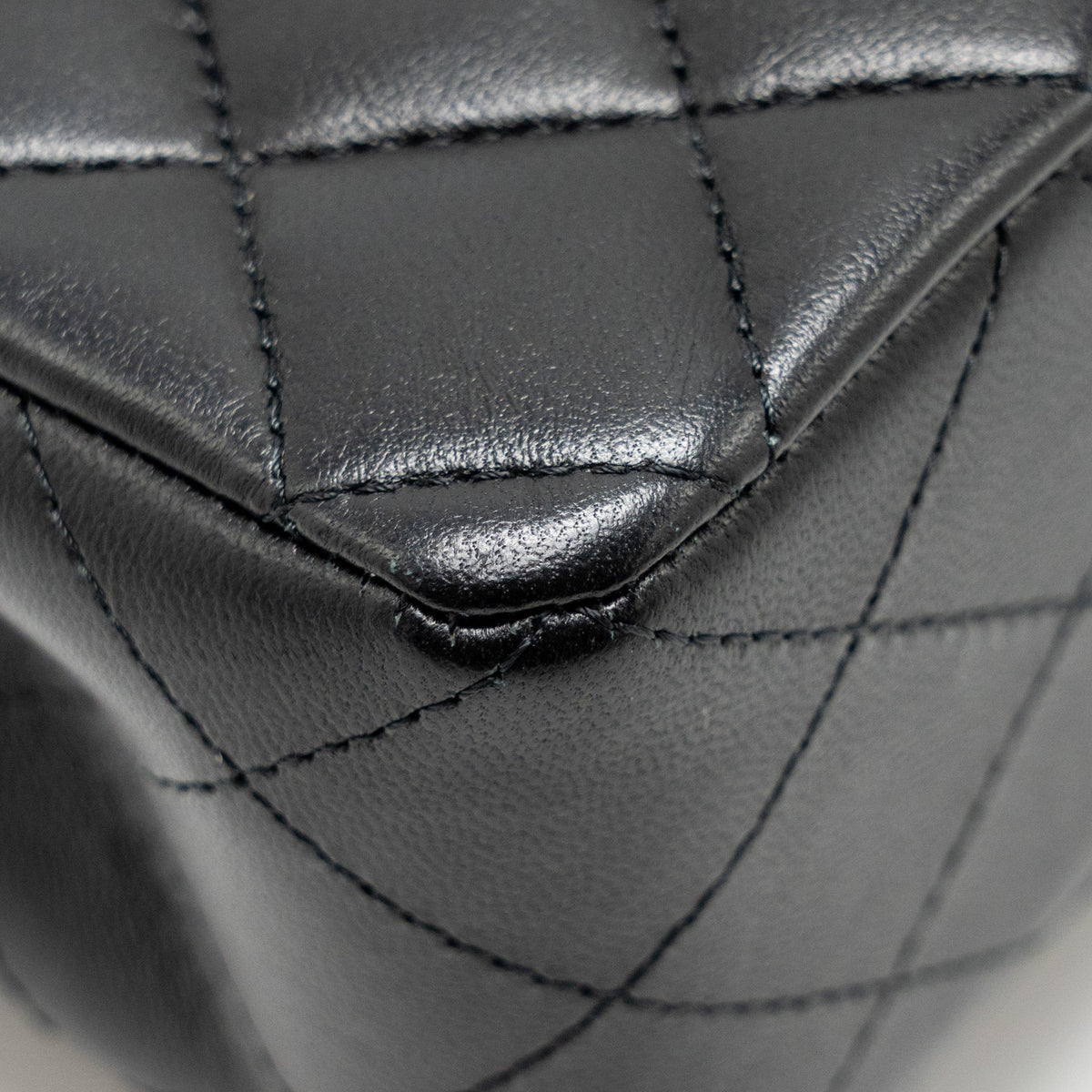 CHANEL SMALL CLASSIC DOUBLE FLAP BAG LAMBSKIN BLACK GHW(MICROCHIP)
