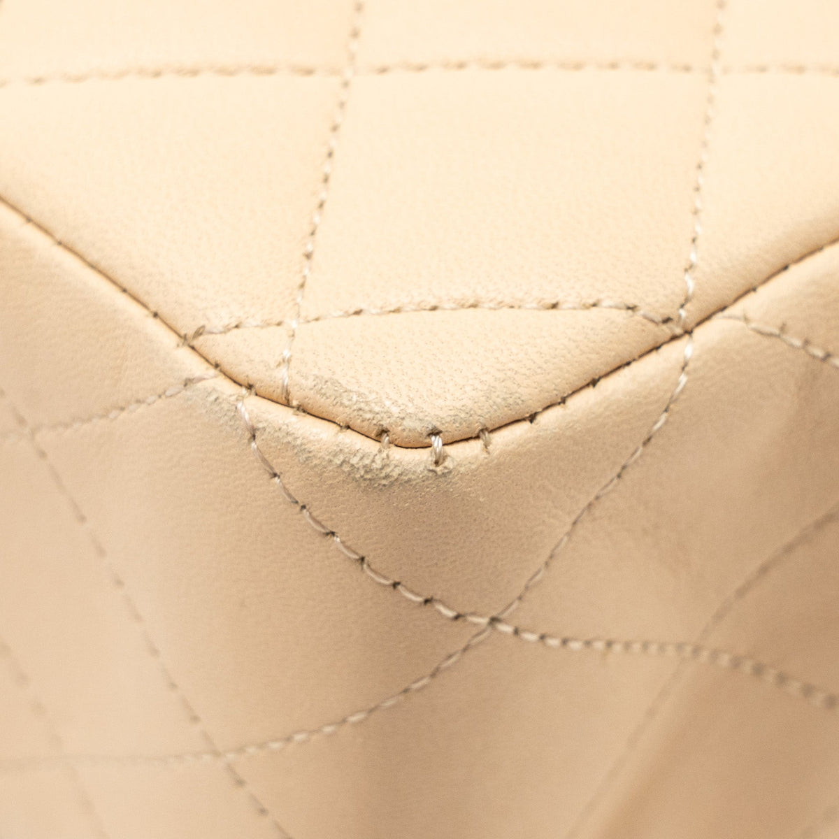 CHANEL MEDIUM DOUBLE FLAP BAG LAMBSKIN BEIGE GHW