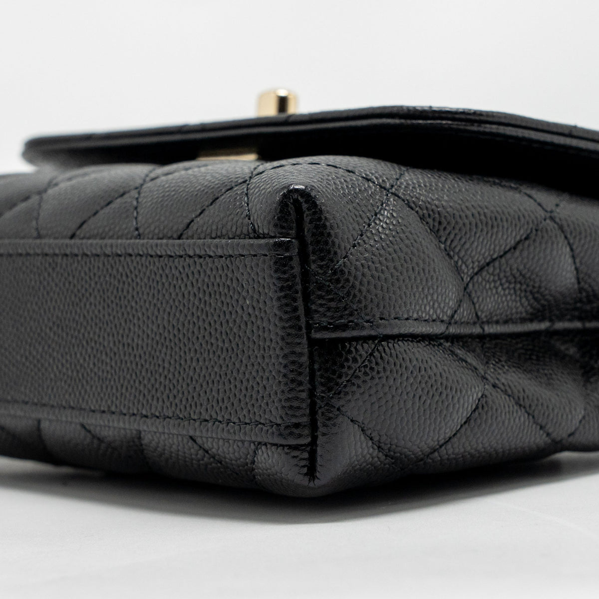 CHANEL COCO HANDLE CLUTCH WITH CHAIN CAVIAR BLACK LGHW (MICROCHIP)