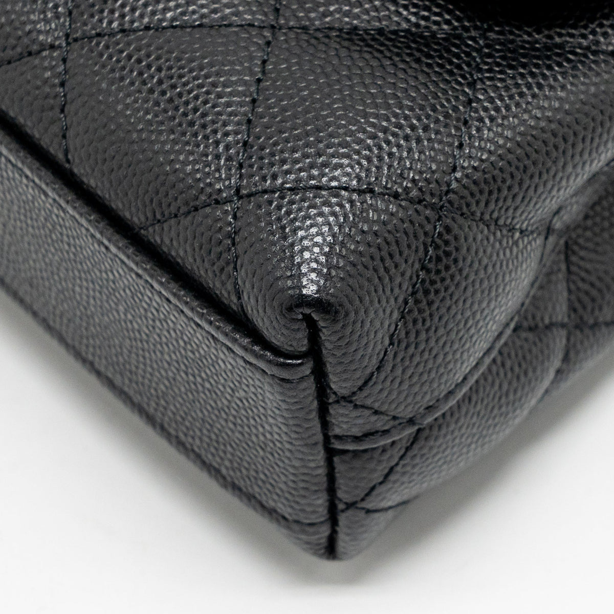 CHANEL COCO HANDLE CLUTCH WITH CHAIN CAVIAR BLACK LGHW (MICROCHIP)