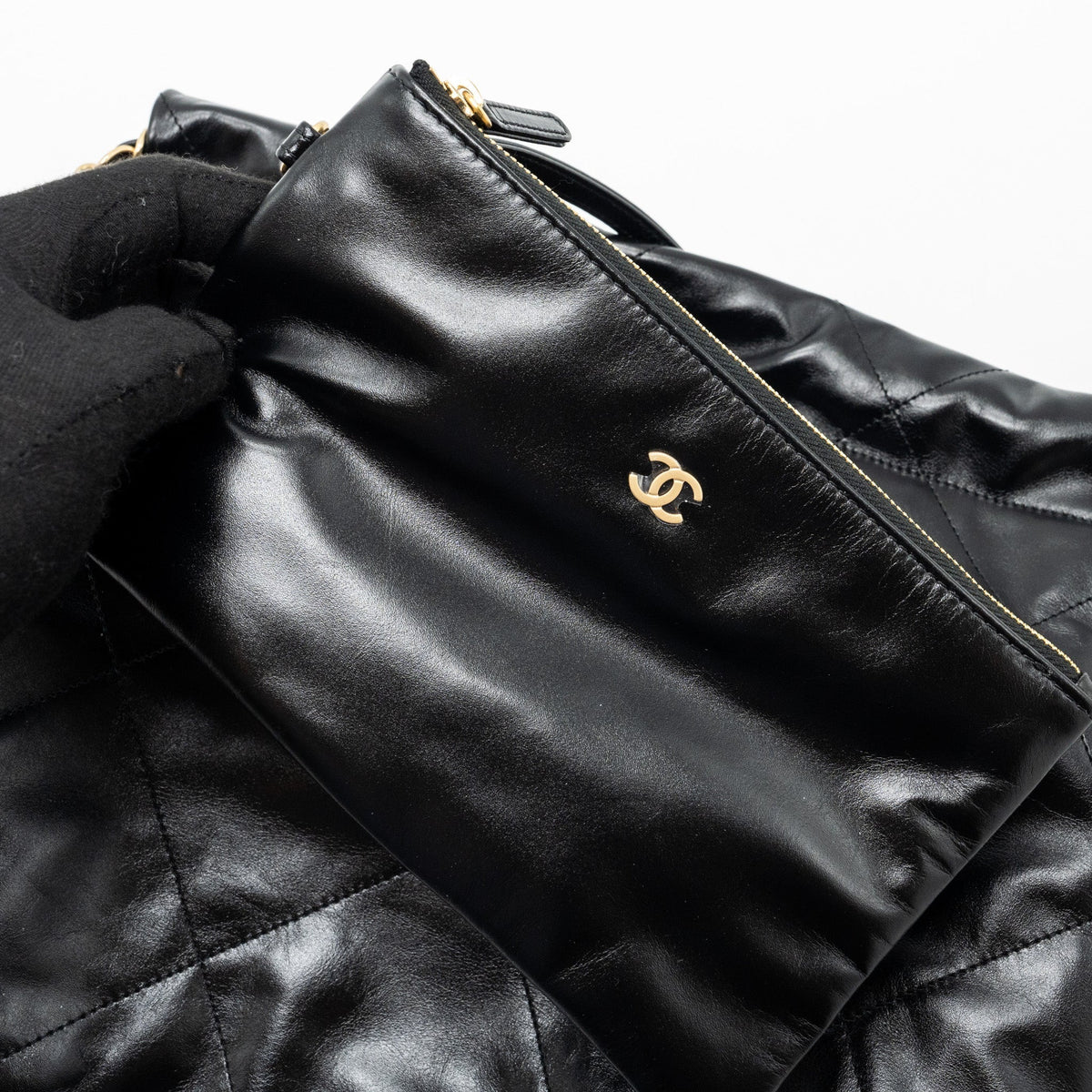 CHANEL SMALL 22 BAG CALFSKIN BLACK GHW