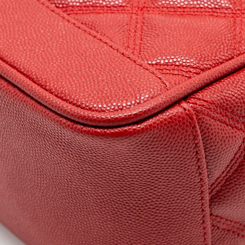 Saint laurent/YSL Paris 80’s quilted vanity crossbody bag calfskin red GHW