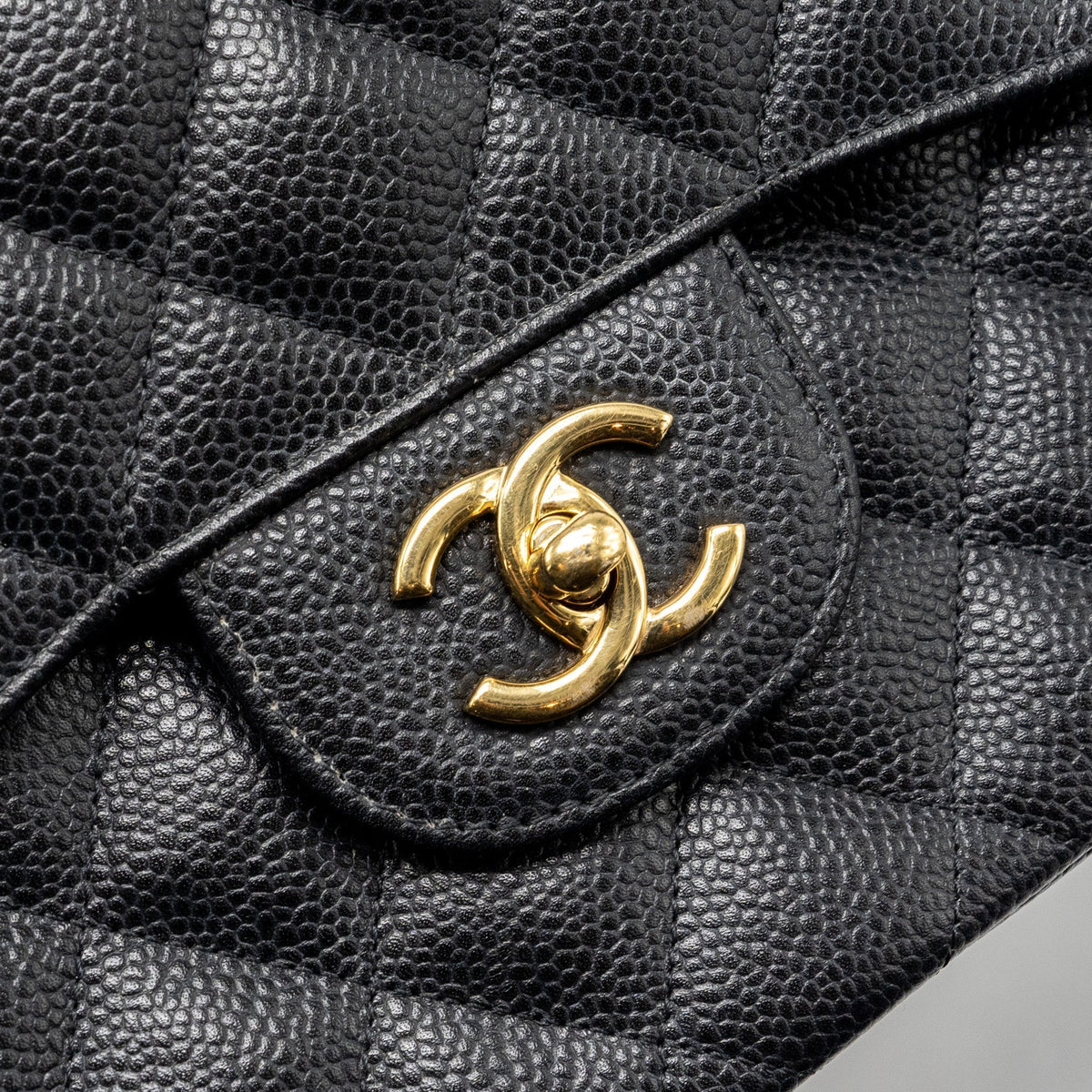 CHANEL JUMBO CLASSIC DOUBLE FLAP BAG CAVIAR BLACK GHW