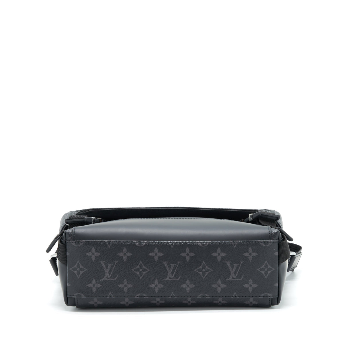 LOUIS VUITTON ECLIPSE VOYAGER MESSENGER BAG MONOGRAM CANVAS BLACK YEAR 2020