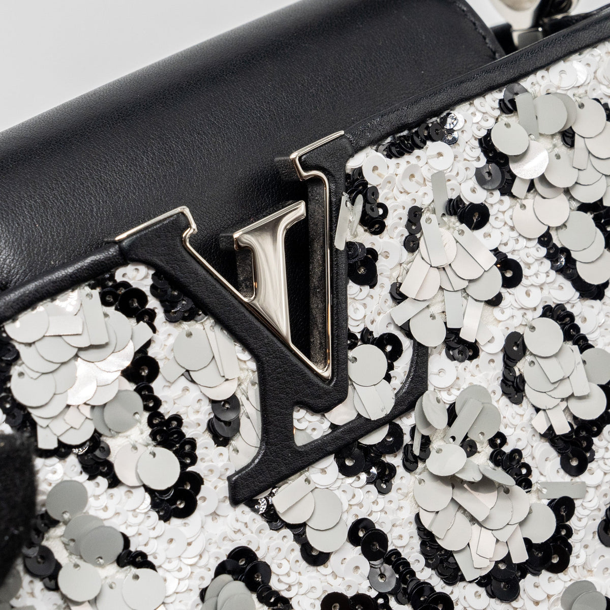 LOUIS VUITTON CAPUCINES MINI LIMITED EDITION SUQUIN / LEATHER MULTICOLOUR BLACK SHW