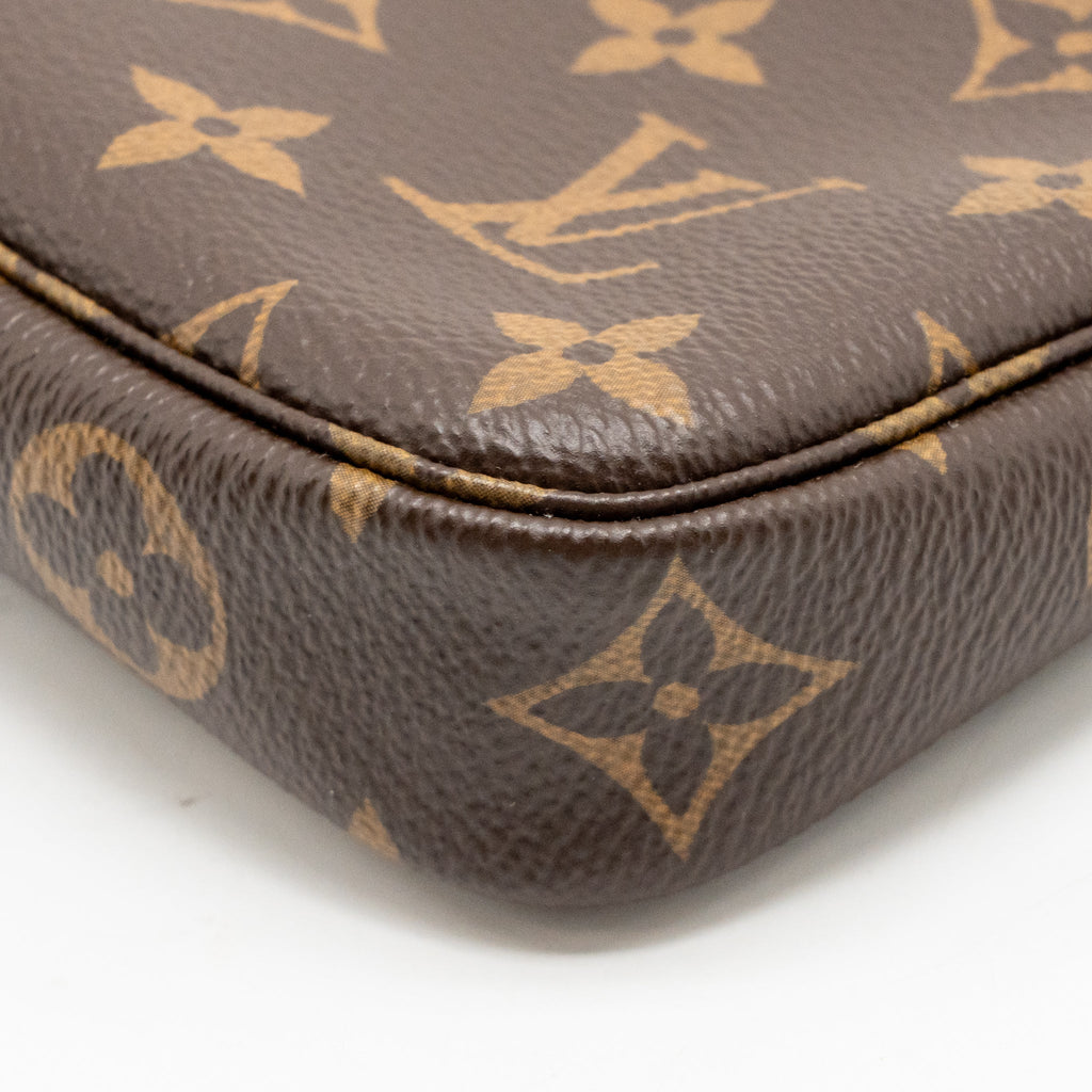 Louis Vuitton Mini Pochette Accessoires Monogram Canvas/Leather GHW