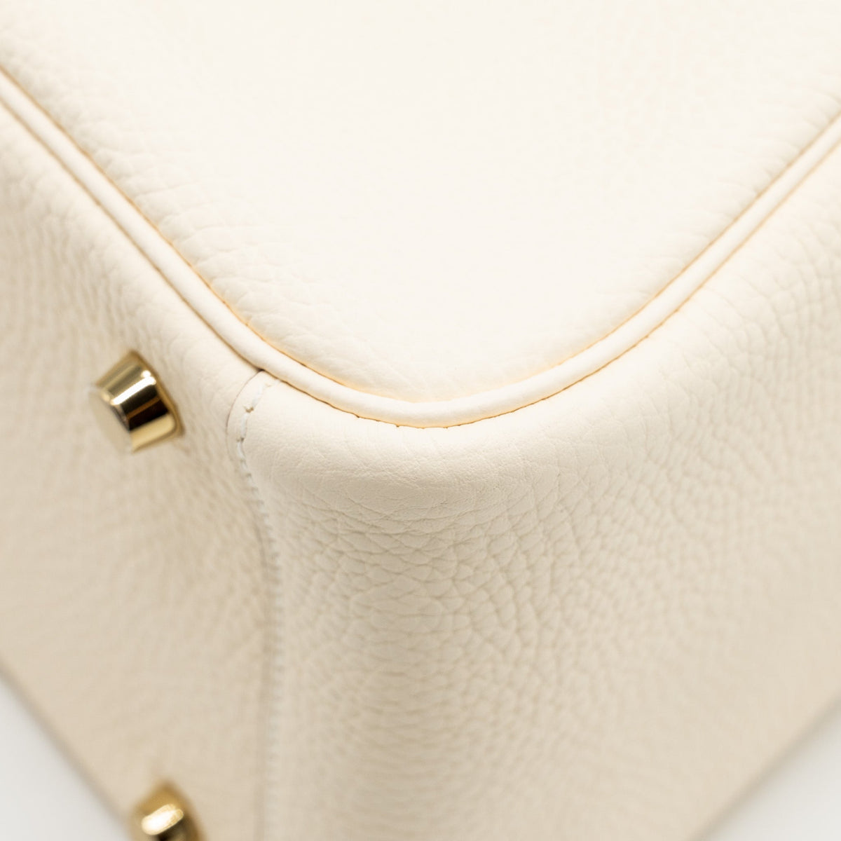HERMES Lindy 26 Clemence Nata GHW