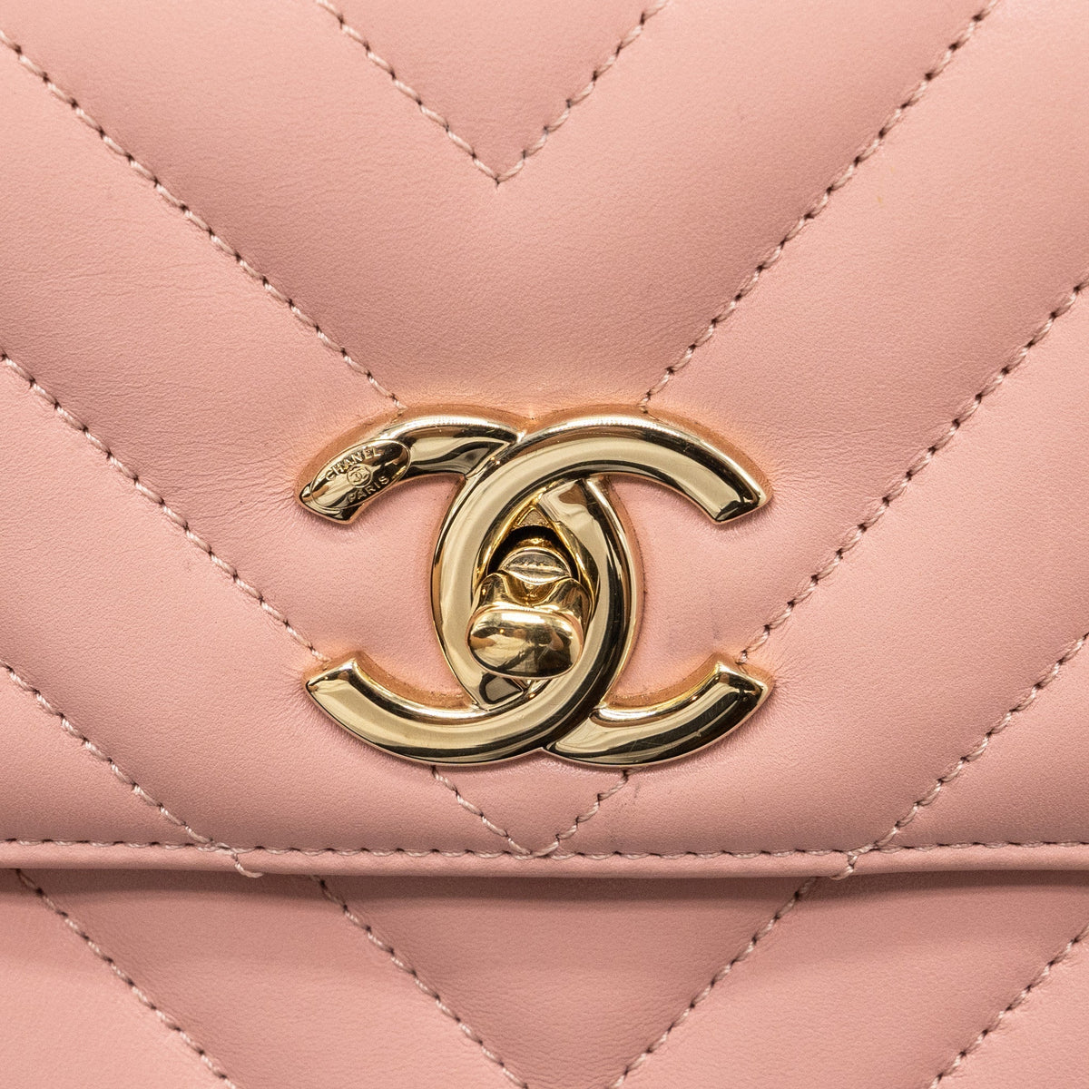 CHANEL CHEVRON TRENDY CC TOP HANDLE FLAP BAG LAMBSKIN LIGHT PINK LGHW