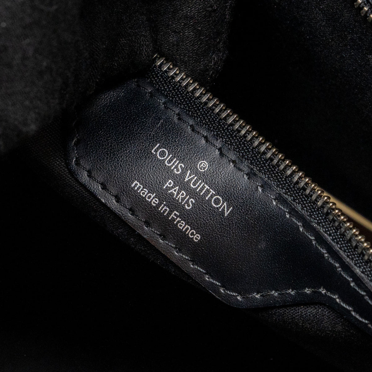 LOUIS VUITTON TOTE BAG EPI BLACK SHW