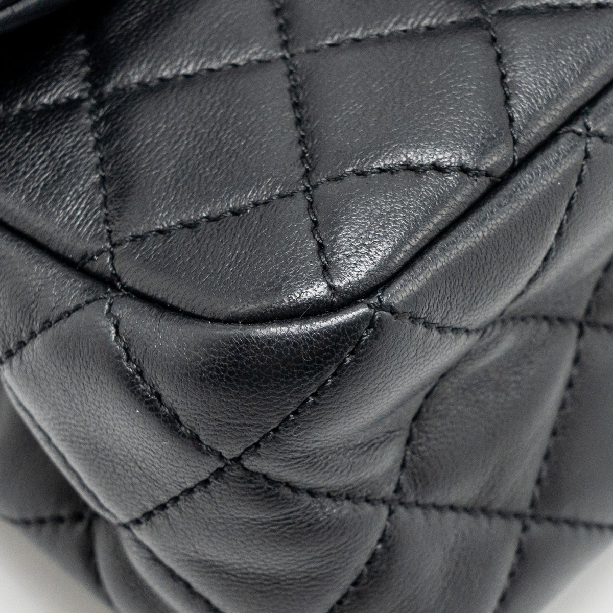CHANEL PEARL CRUSH MINI SQUARE FLAP BAG LAMBSKIN BLACK GHW (MICROCHIP)