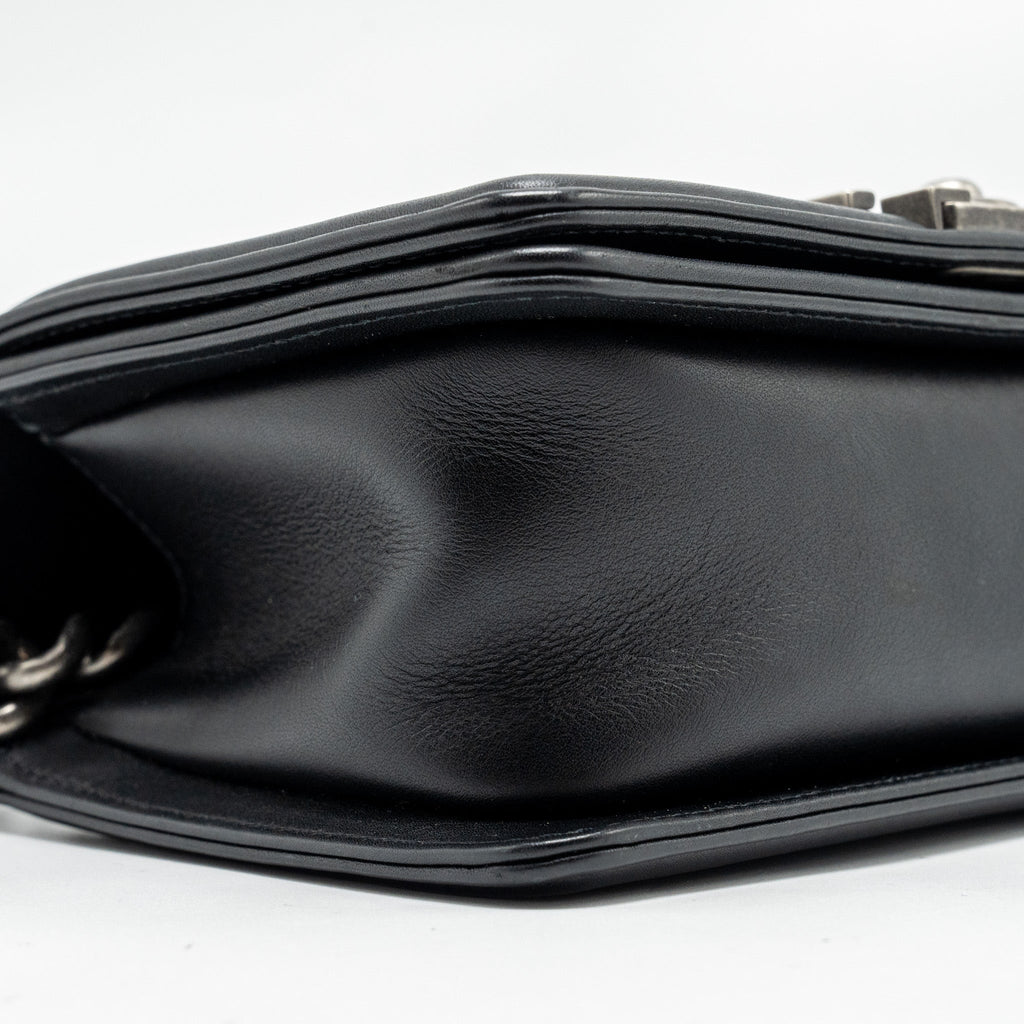 CHANEL SMALL BOY BAG CALFSKIN BLACK RUTHENIUM HARDWARE