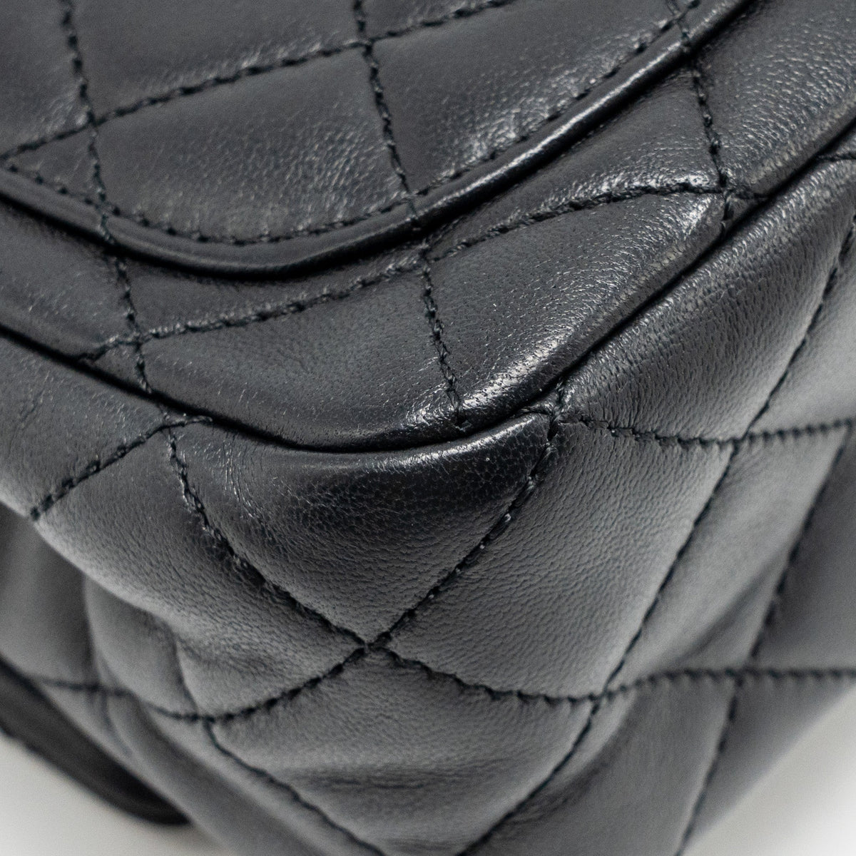 CHANEL PEARL CRUSH MINI SQUARE FLAP BAG LAMBSKIN BLACK GHW (MICROCHIP)
