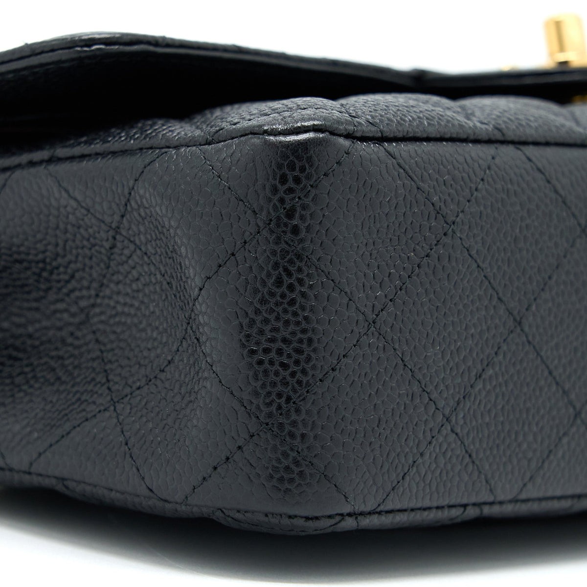 CHANEL MEDIUM CLASSIC DOUBLE FLAP BAG CAVIAR BLACK GHW