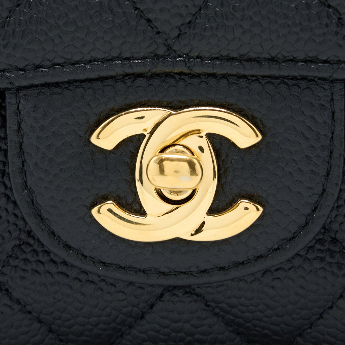CHANEL MEDIUM CLASSIC DOUBLE FLAP BAG CAVIAR BLACK GHW