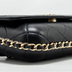 CHANEL 22A PHONE CASE/MINI WALLET ON CHAIN LAMBSKIN BLACK LGHW (MICROCHIP)