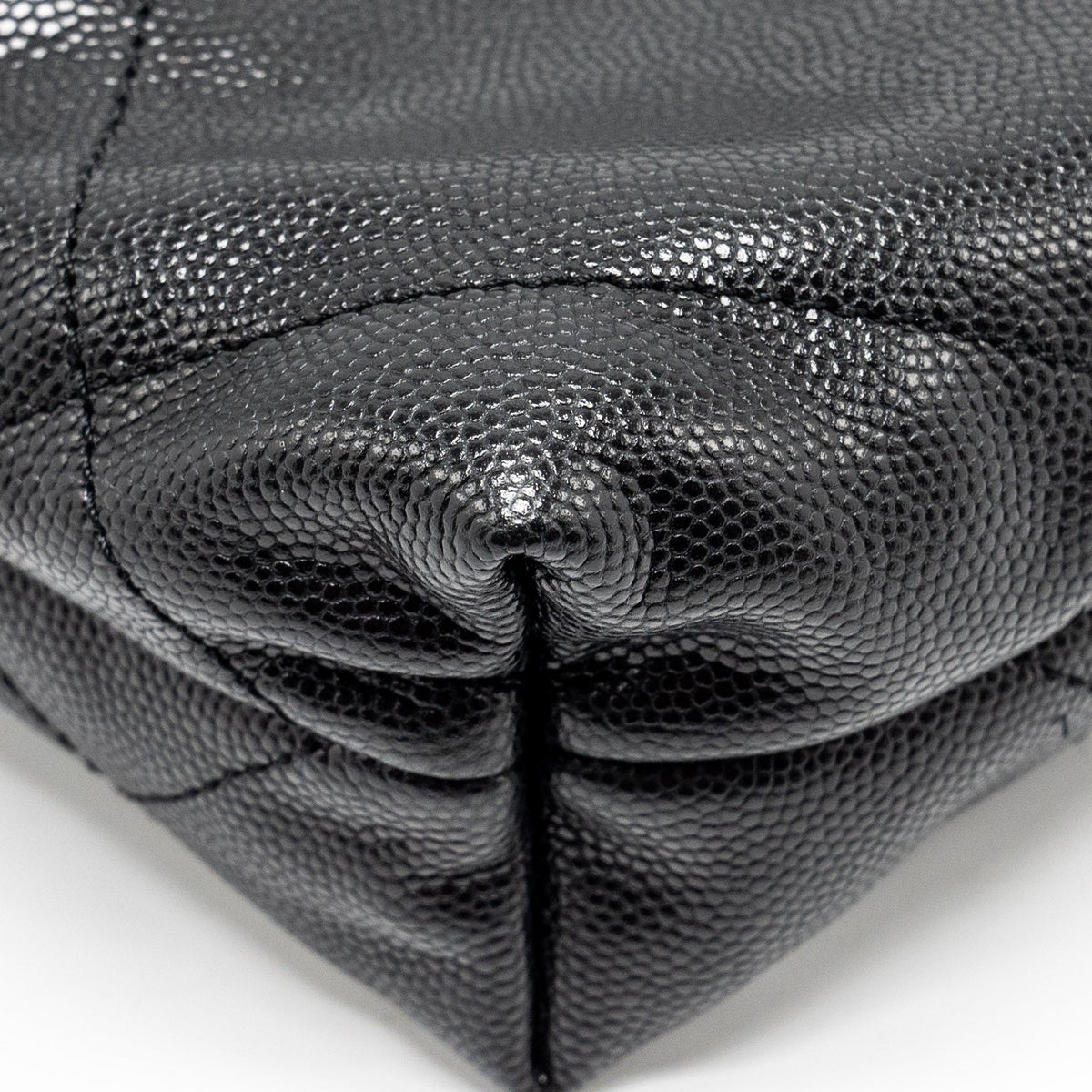 CHANEL MINI 22 BAG CAVIAR BLACK GHW (MICROCHIP)