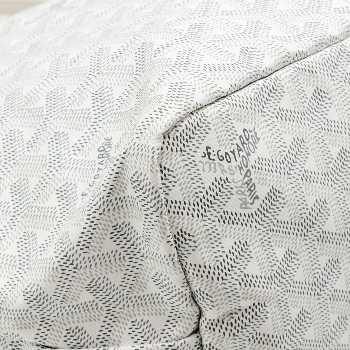 Goyard Saint Louis PM Tote Bag COCUR GOYARD Goyardine Canvas/Leather White/Grey SHW