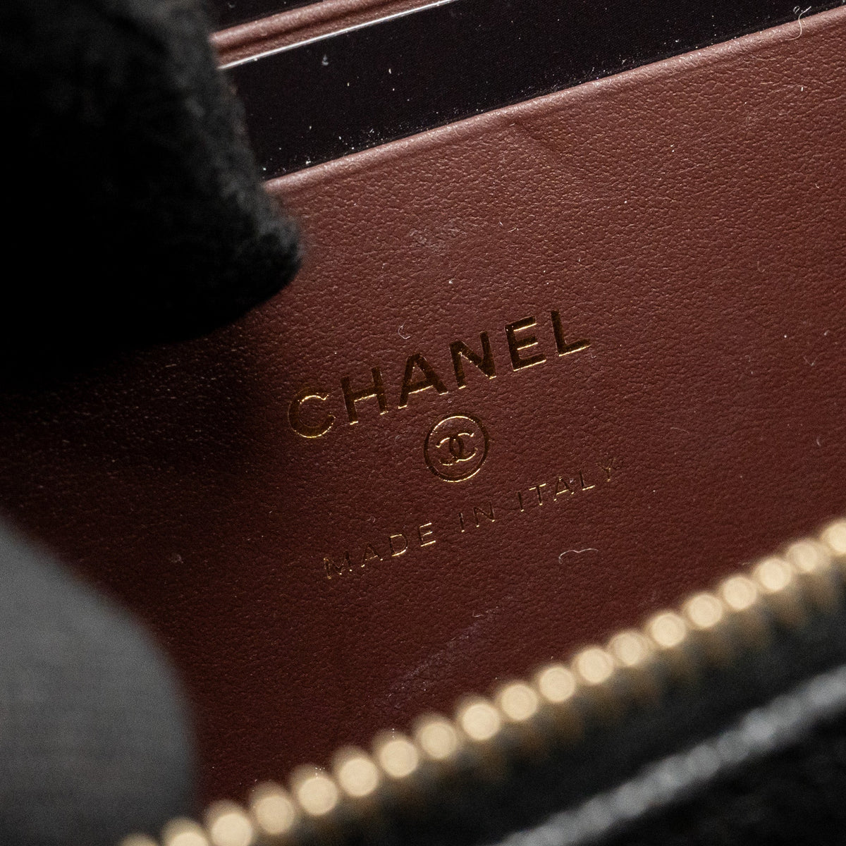 CHANEL 25P CC TOP HANDLE VANITY WITH CHAIN CAVIAR BLACK LGHW (MICROCHIP)