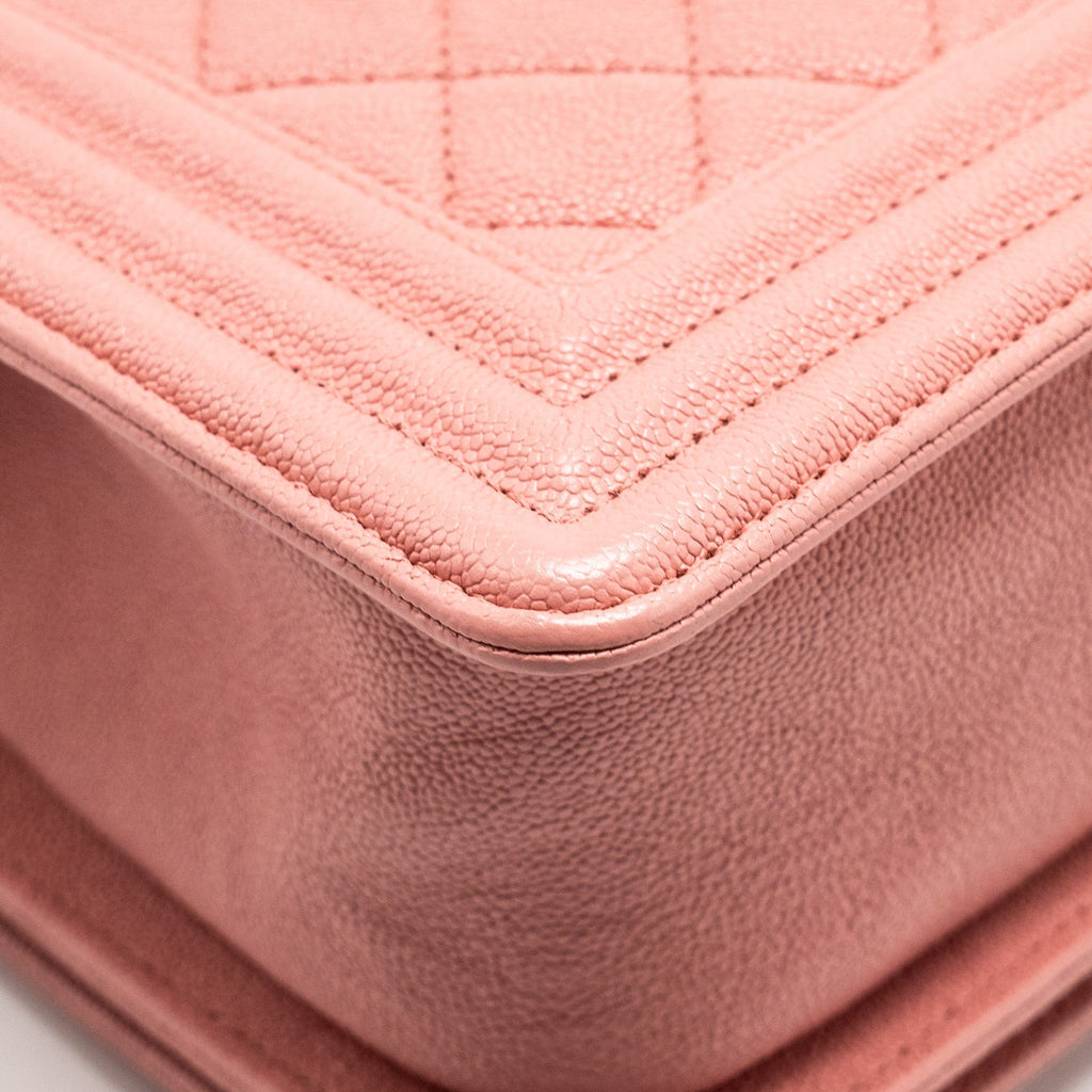 CHANEL MEDIUM BOY BAG CAVIAR PINK LGHW