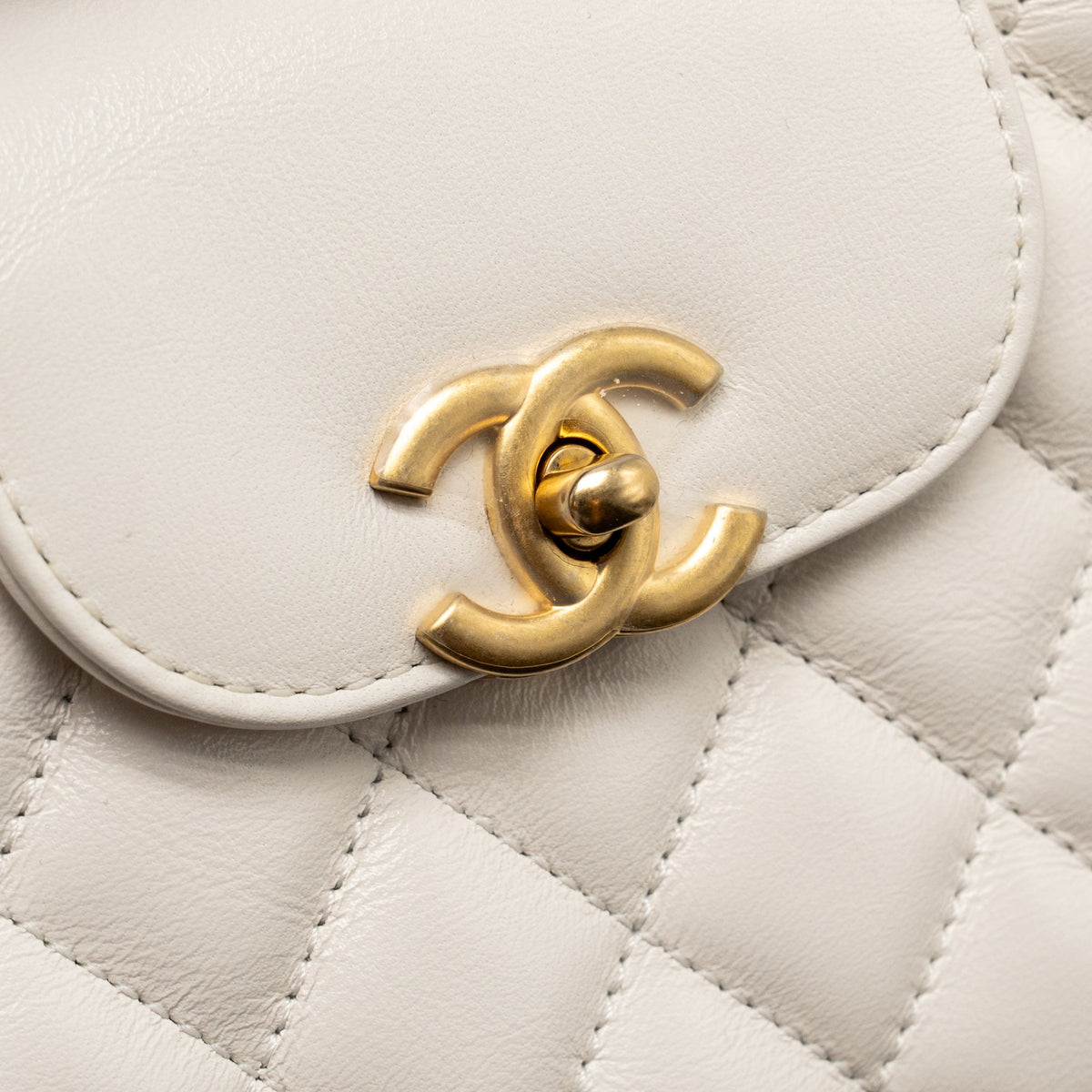 CHANEL MINI KELLY SHOPPING TOTE BAG CALFSKIN WHITE GHW (MICROCHIP)