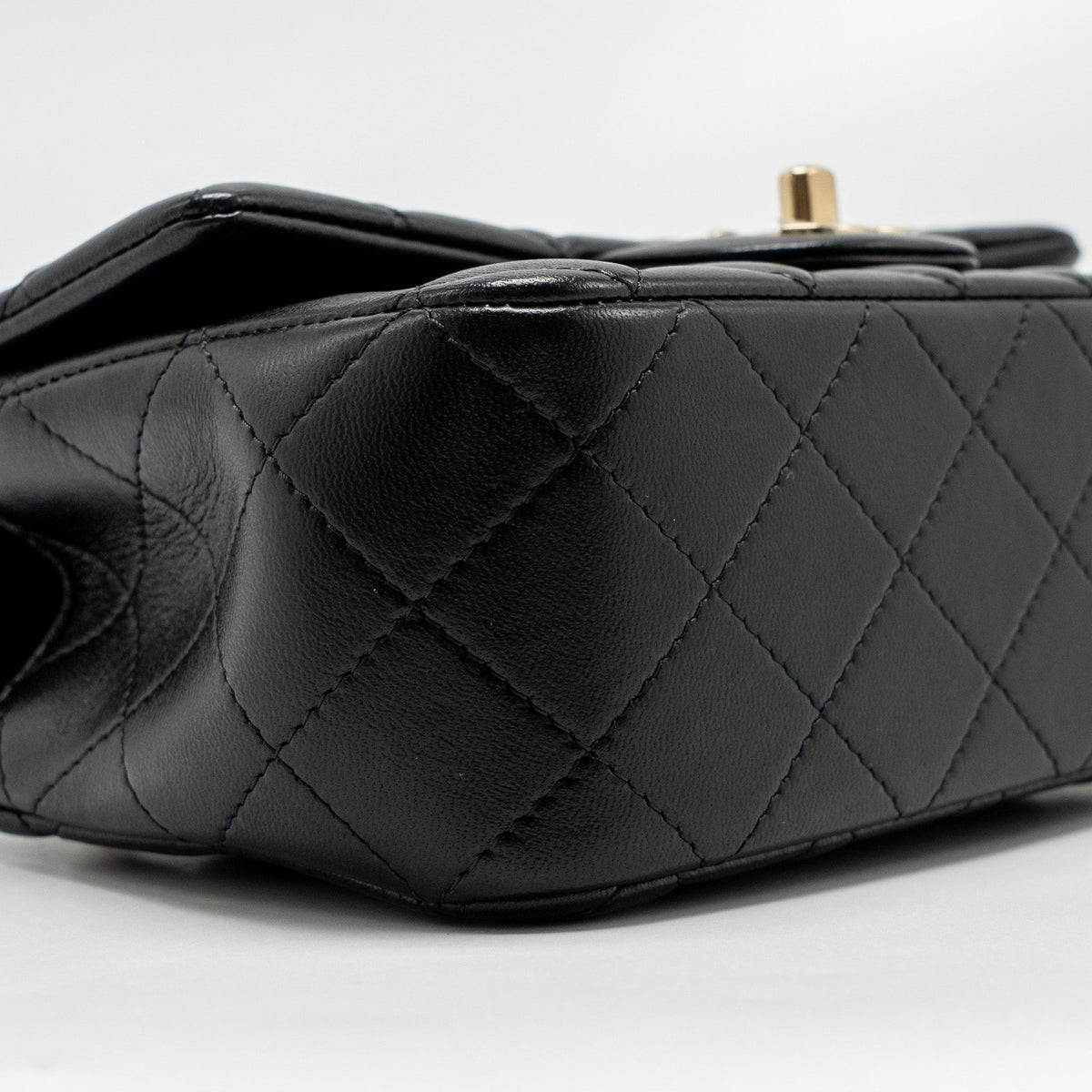 CHANEL TOP HANDLE MINI RECTANGULAR LAMBSKIN BLACK LGHW (MICROCHIP)