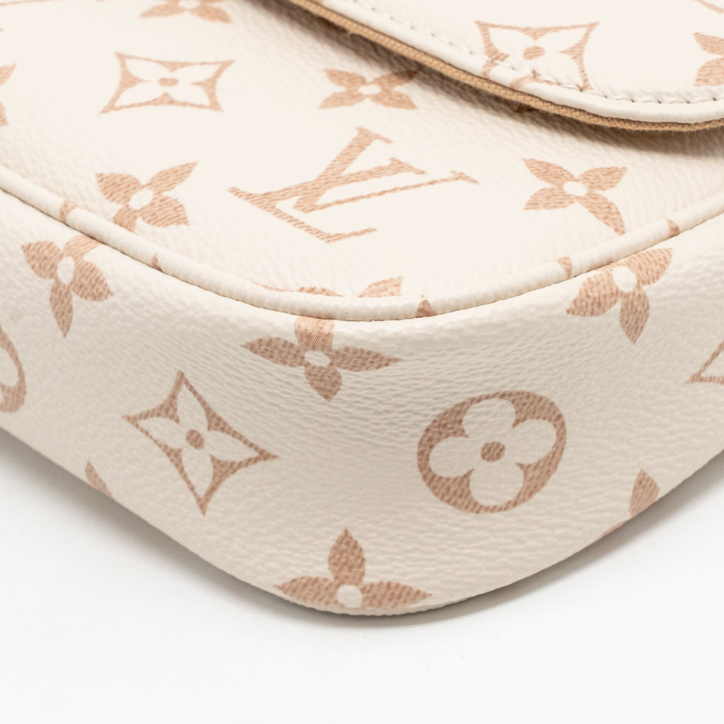 LOUIS VUITTON IVY WALLET ON CHAIN MONOGRAM DUNE CANVAS BEIGE/CREAM GHW