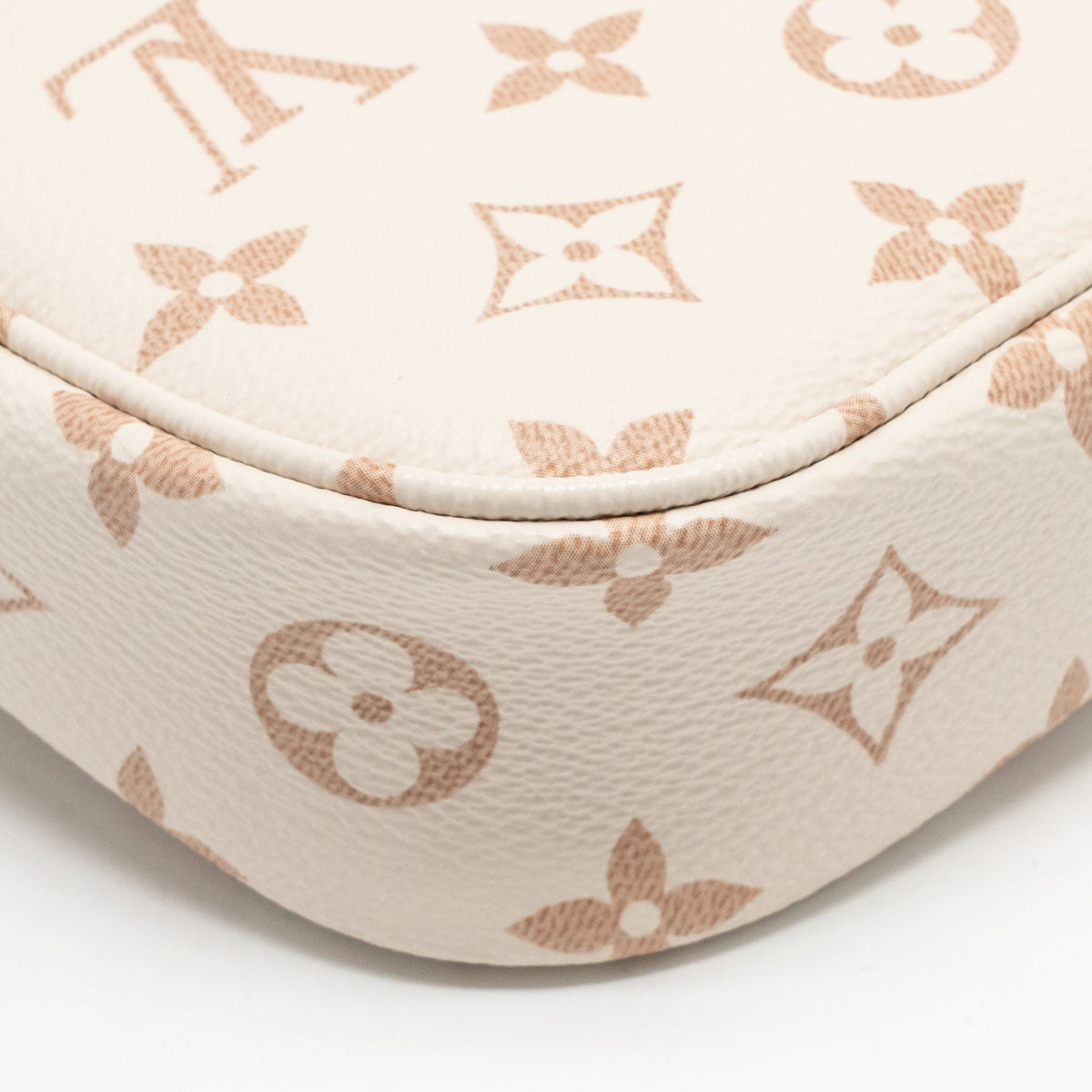 LOUIS VUITTON IVY WALLET ON CHAIN MONOGRAM DUNE CANVAS BEIGE/CREAM GHW