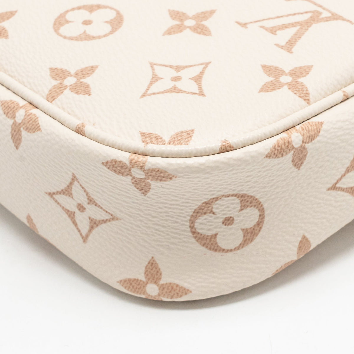 LOUIS VUITTON IVY WALLET ON CHAIN MONOGRAM DUNE CANVAS BEIGE/CREAM GHW