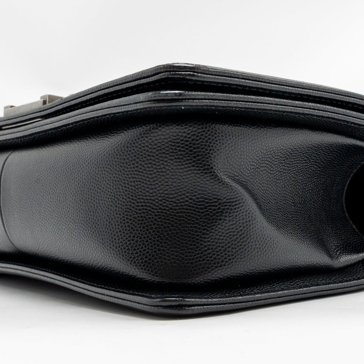 CHANEL MEDIUM BOY BAG CAVIAR BLACK RUTHENIUM SILVER HARDWARE