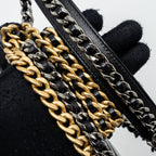 CHANEL MINI 19 WALLET ON CHAIN LAMBSKIN BLACK MULTICOLOUR HARDWARE (MICROCHIP)