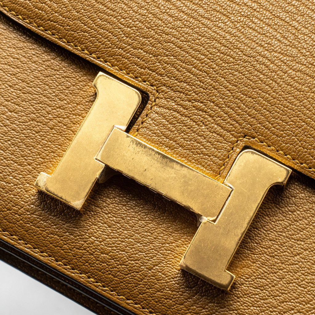 Hermes Mini Constance Chèvre Mysore Kraft GHW