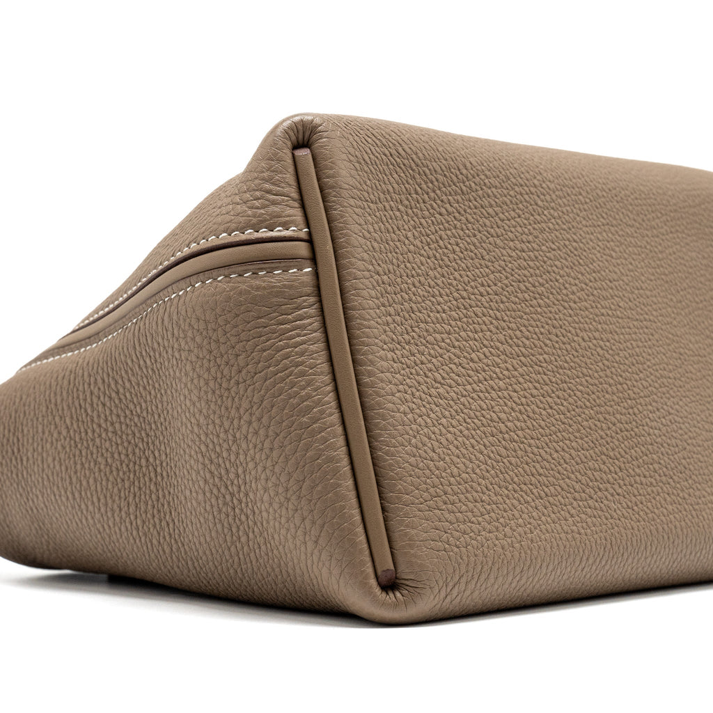 HERMES 2424 24/24-29 BAG TOGO/SWIFT ETOUPE GHW