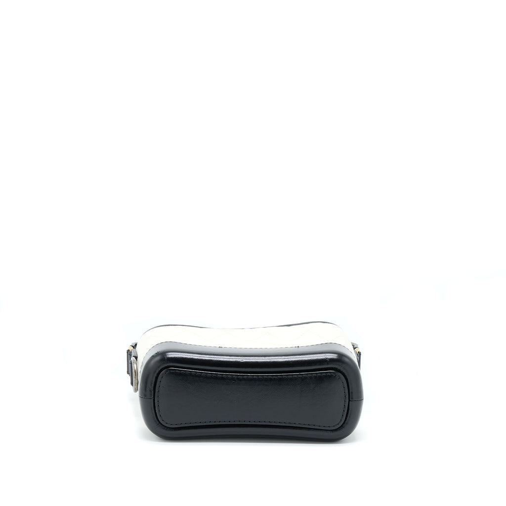CHANEL SMALL GABRIELLE HOBO BAG WHITE/BLACK MULTICOLOUR HARDWARE
