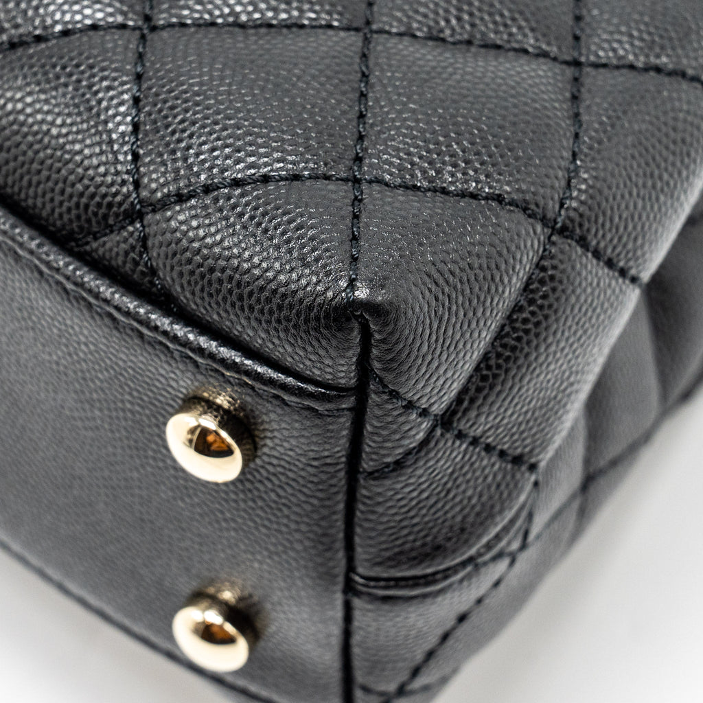 CHANEL SMALL COCO HANDLE CAVIAR BLACK LGHW (MICROCHIP)