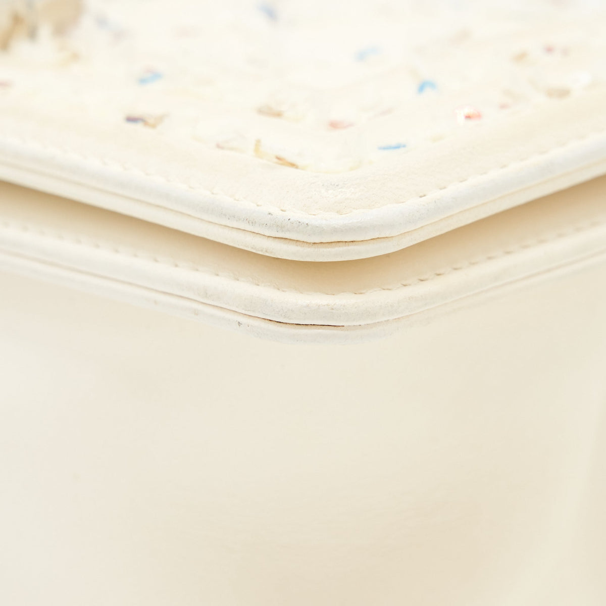 CHANEL SMALL BOY BAG LIMITED WHITE SHW