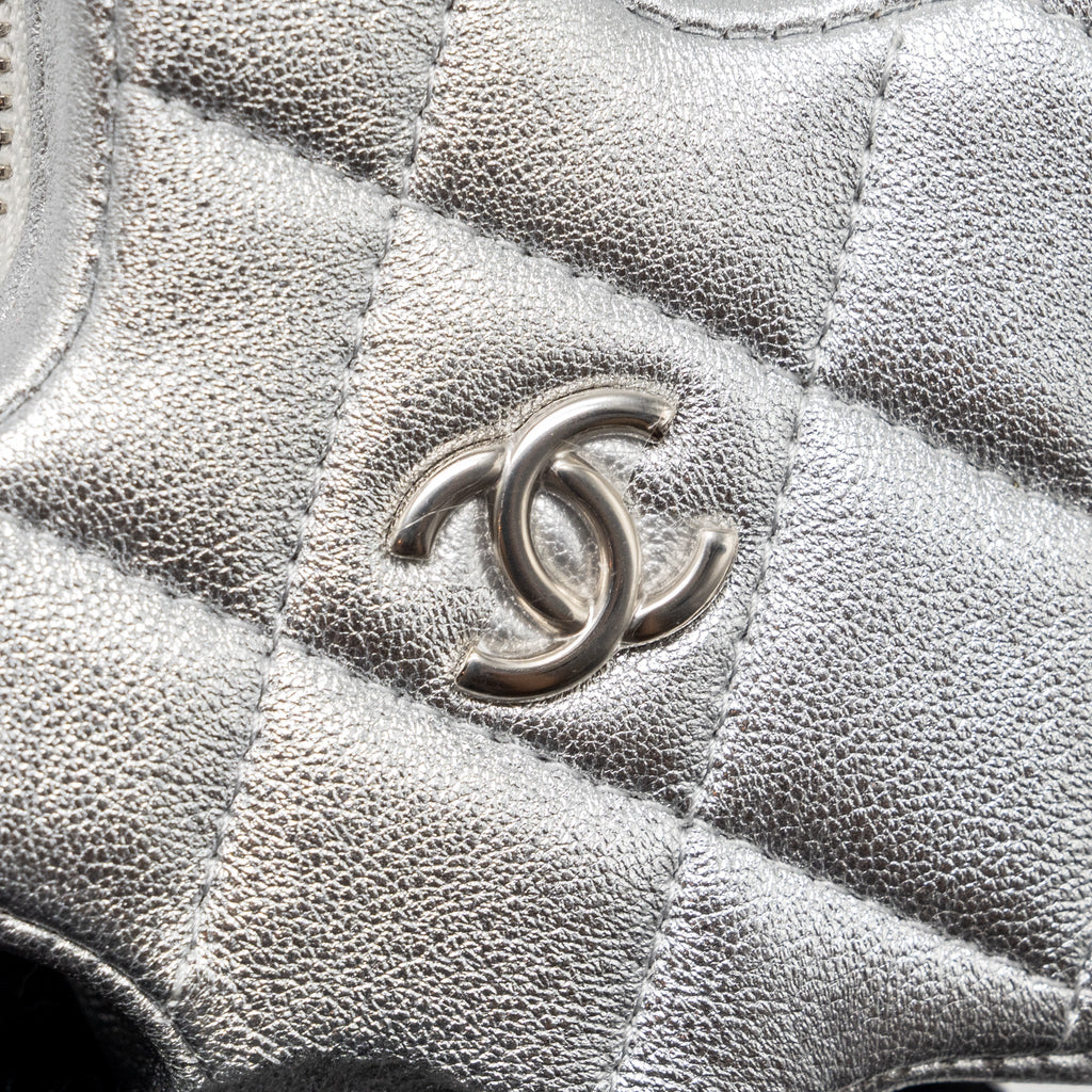 CHANEL MINI STAR COIN PURSE CALFSKIN SILVER LGHW(MICROCHIP)