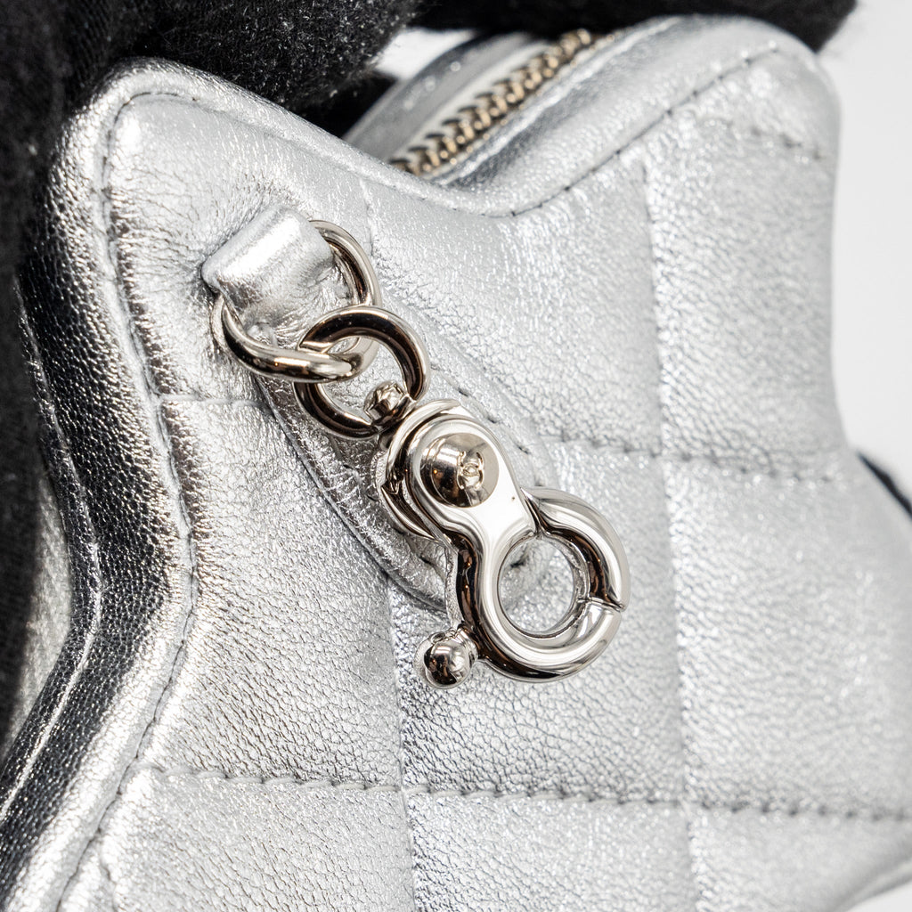 CHANEL MINI STAR COIN PURSE CALFSKIN SILVER LGHW(MICROCHIP)